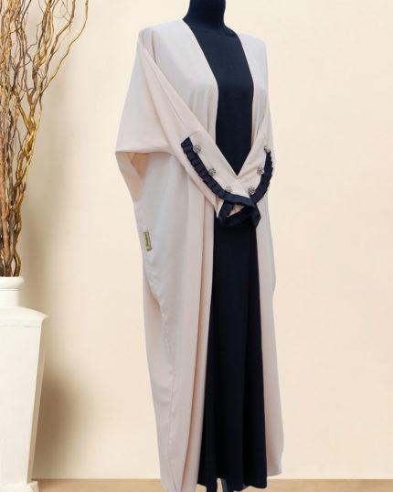 PLEATED SLEEVES CREAM LINEN FARASHA WITH BLACK HARIR INNER